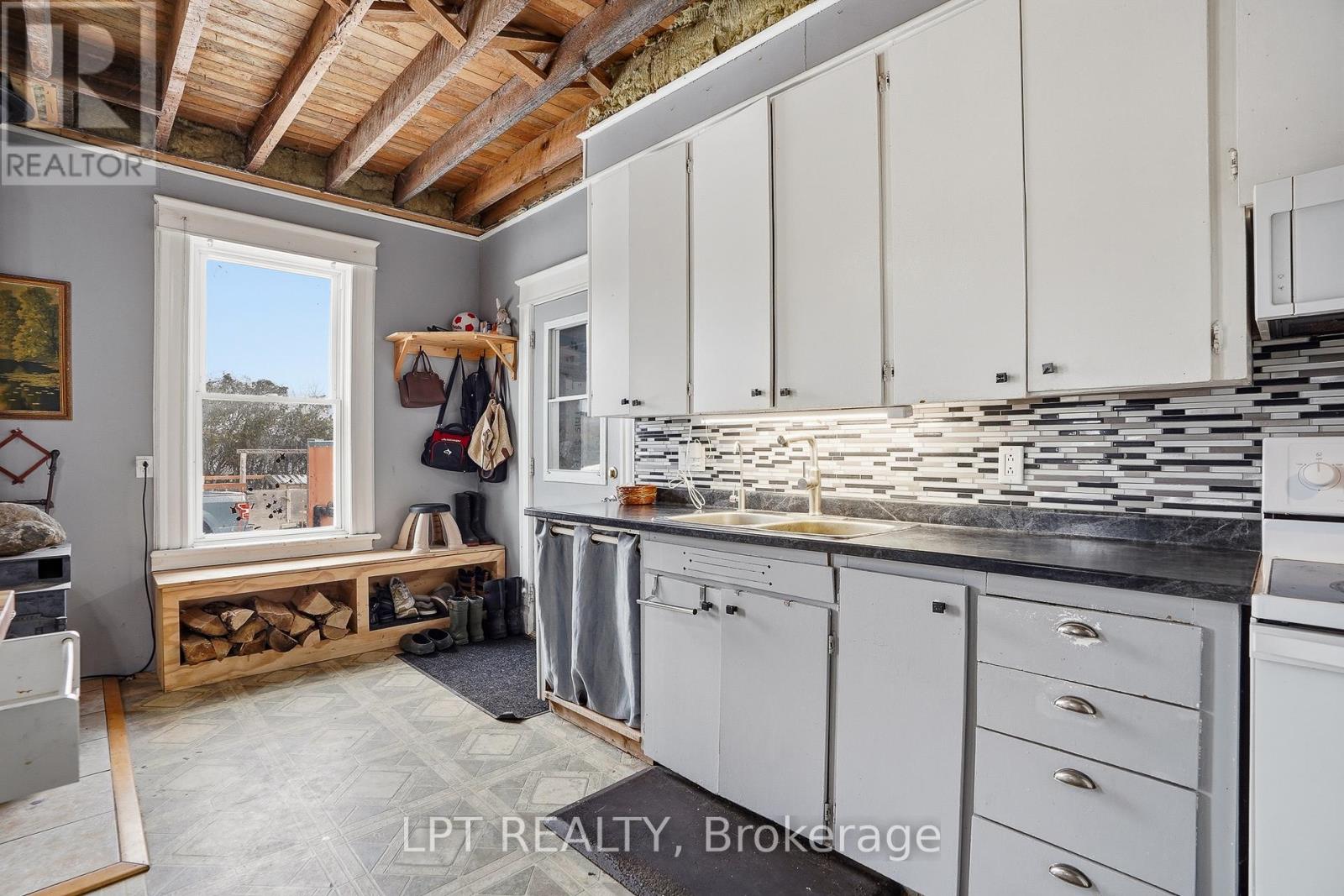 21630 Laggan-Glenelg Road, North Glengarry, Ontario  K0B 1E0 - Photo 12 - X12890860