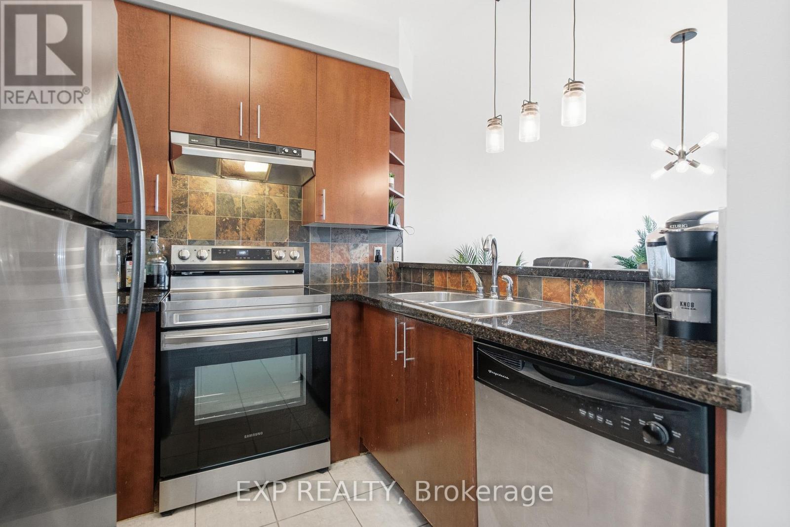 402 - 711 Churchill Avenue, Ottawa, Ontario  K1Z 5G6 - Photo 10 - X12890866