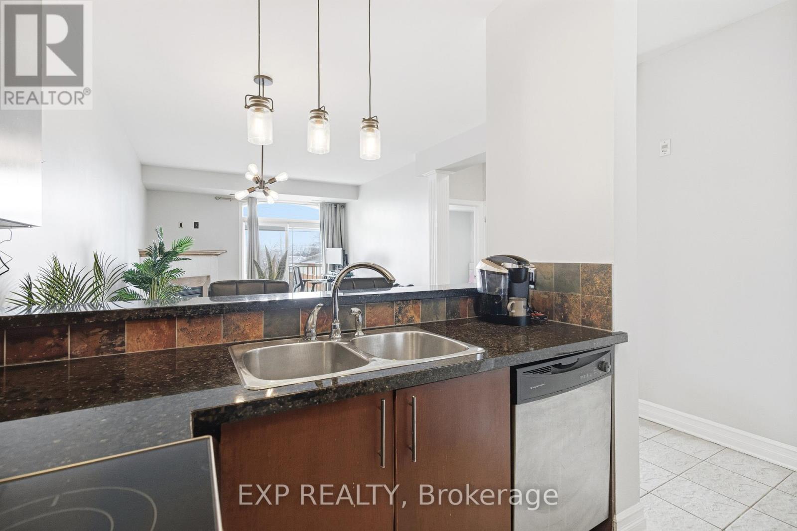 402 - 711 Churchill Avenue, Ottawa, Ontario  K1Z 5G6 - Photo 12 - X12890866