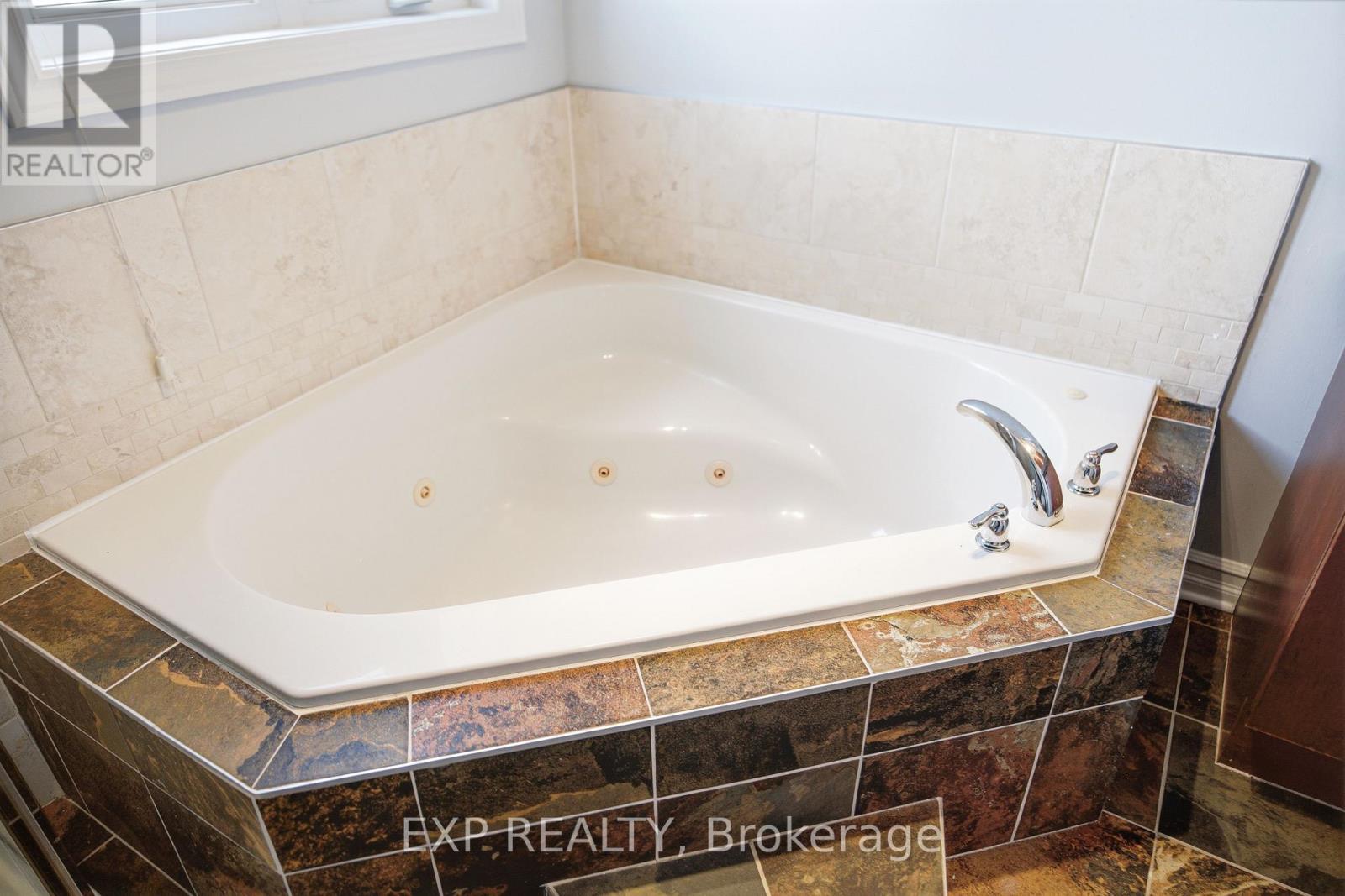 402 - 711 Churchill Avenue, Ottawa, Ontario  K1Z 5G6 - Photo 27 - X12890866