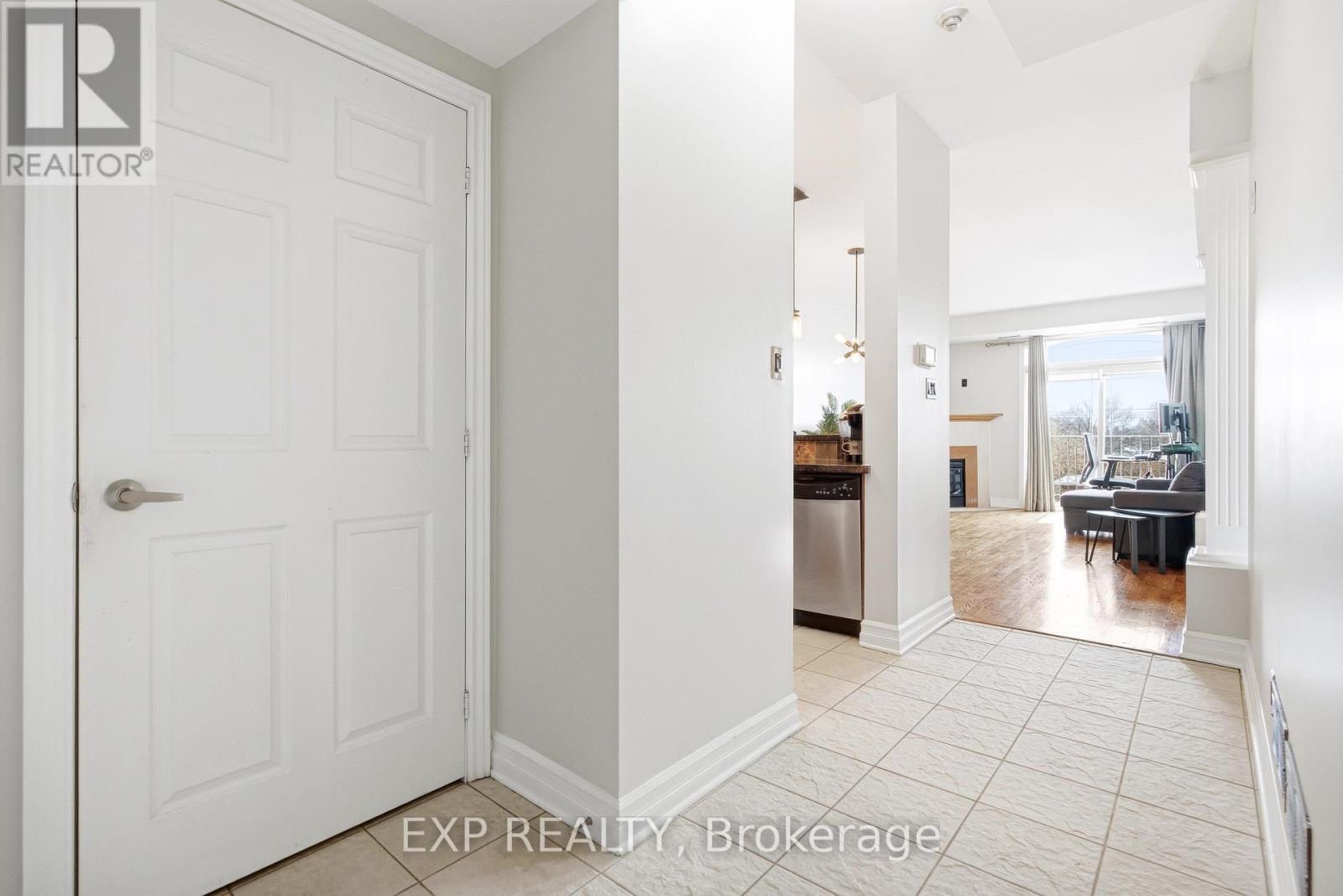 402 - 711 Churchill Avenue, Ottawa, Ontario  K1Z 5G6 - Photo 7 - X12890866