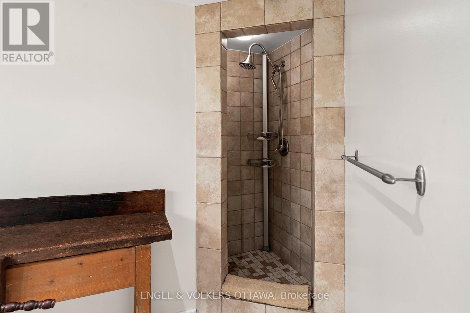 207 - 10 Main Street, Ottawa, Ontario  K1S 1M9 - Photo 14 - X12890892