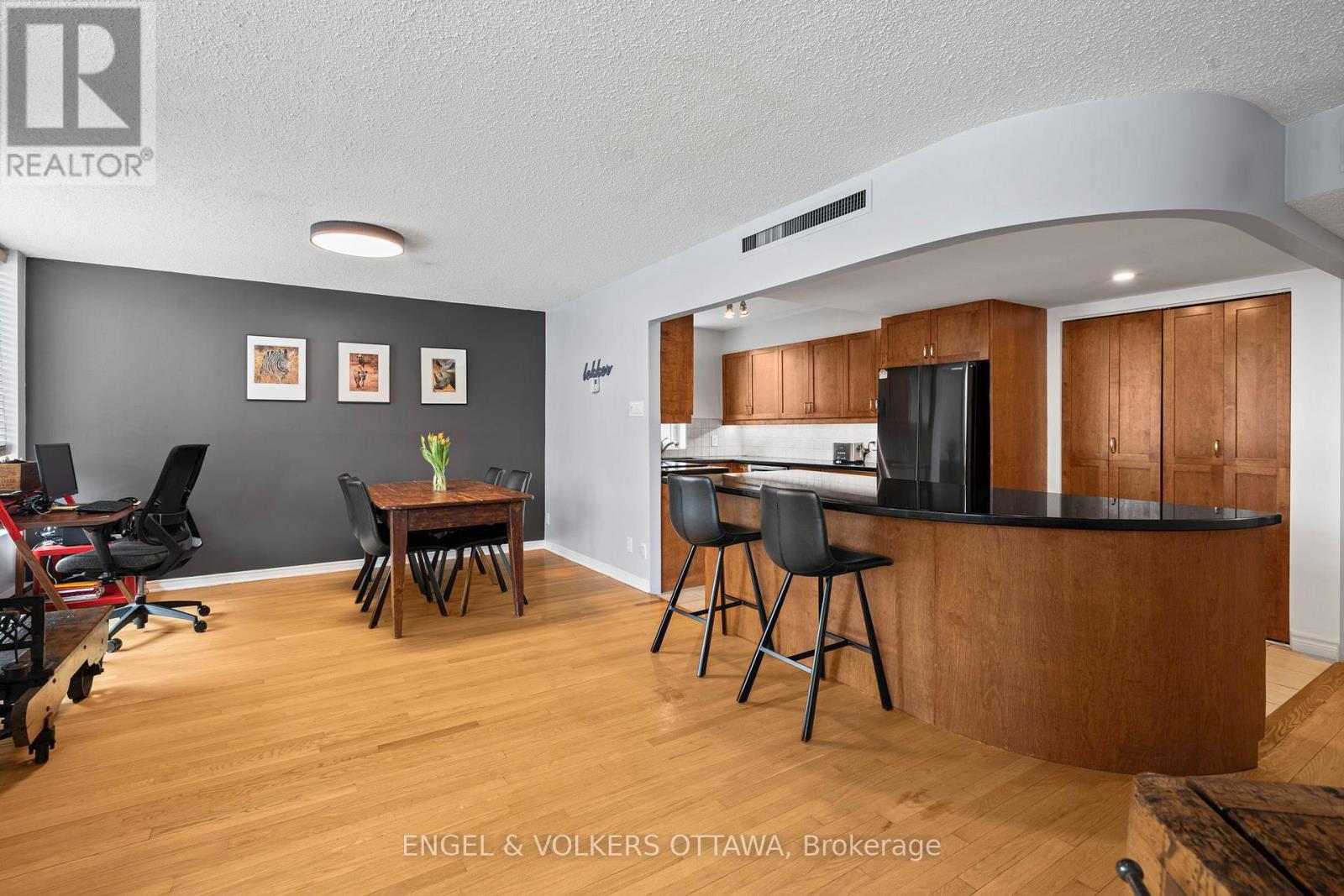 207 - 10 Main Street, Ottawa, Ontario  K1S 1M9 - Photo 8 - X12890892