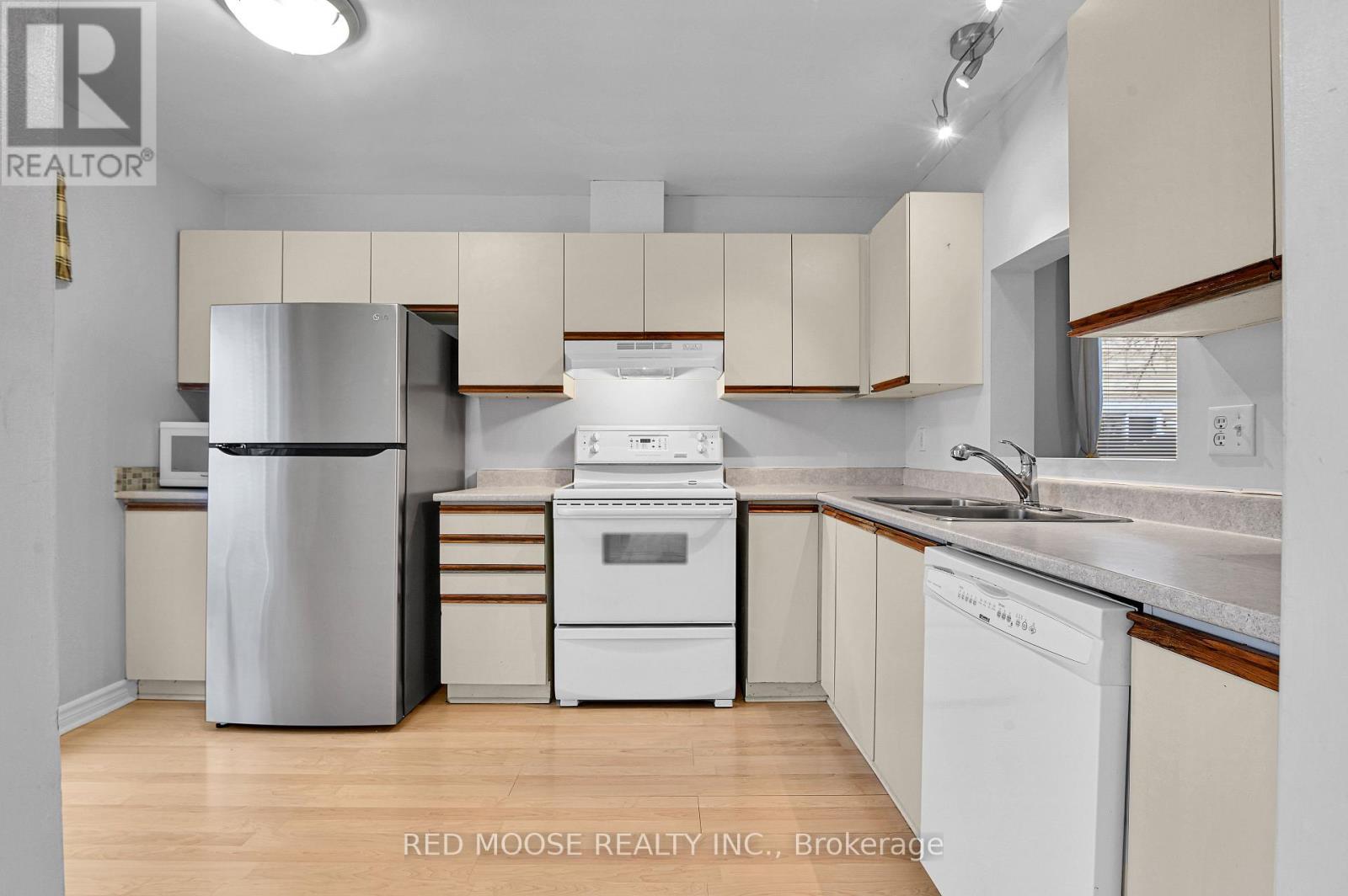 1983 Greenvale Lane, Ottawa, Ontario  K1C 6E4 - Photo 10 - X12891006