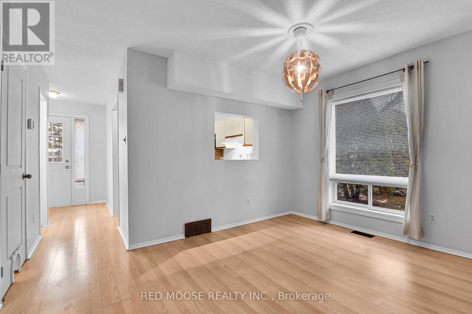 1983 Greenvale Lane, Ottawa, Ontario  K1C 6E4 - Photo 13 - X12891006