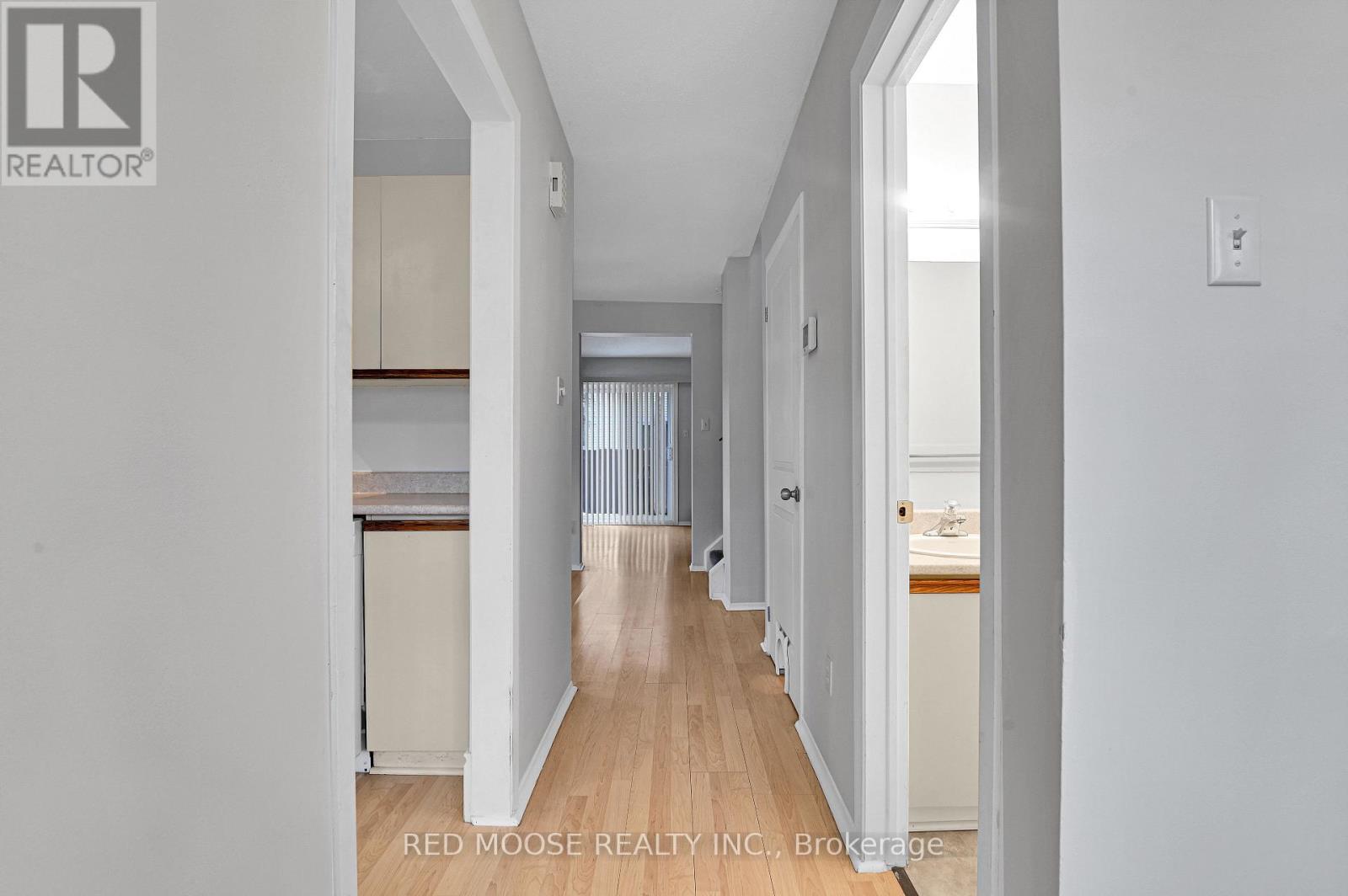 1983 Greenvale Lane, Ottawa, Ontario  K1C 6E4 - Photo 6 - X12891006