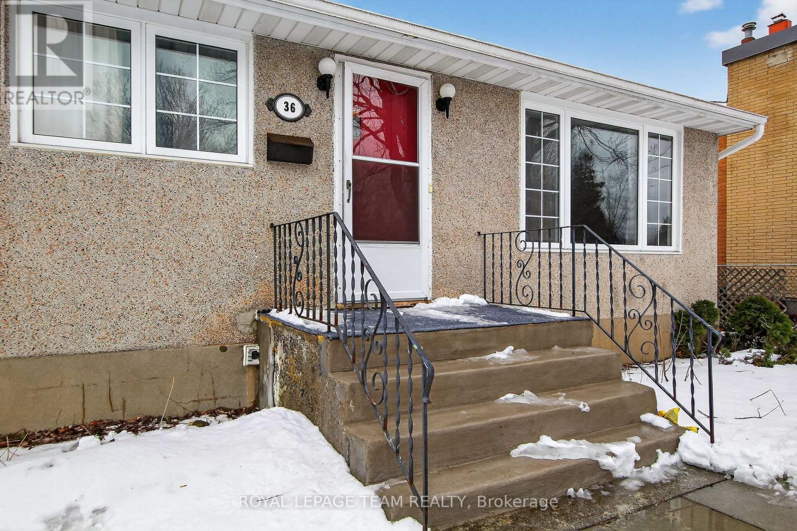 36 Rita Avenue, Ottawa, Ontario  K2G 2G6 - Photo 3 - X12891038