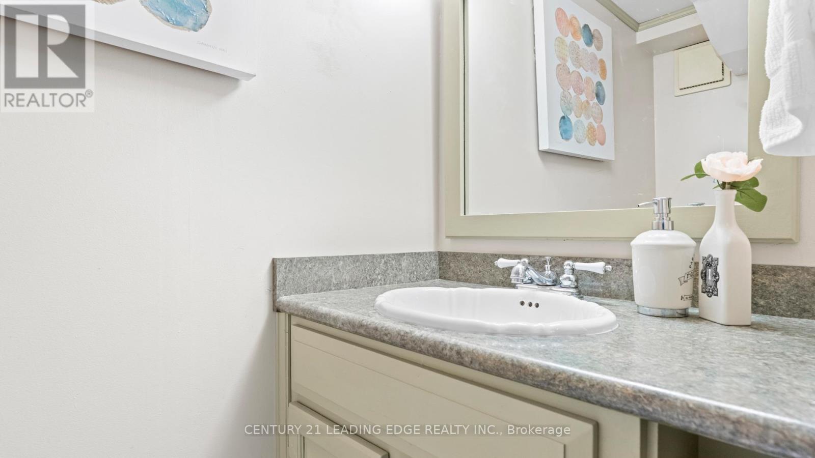 398 Allgood Street, Richmond Hill (Crosby), Ontario  L4C 2Z2 - Photo 17 - N12890792