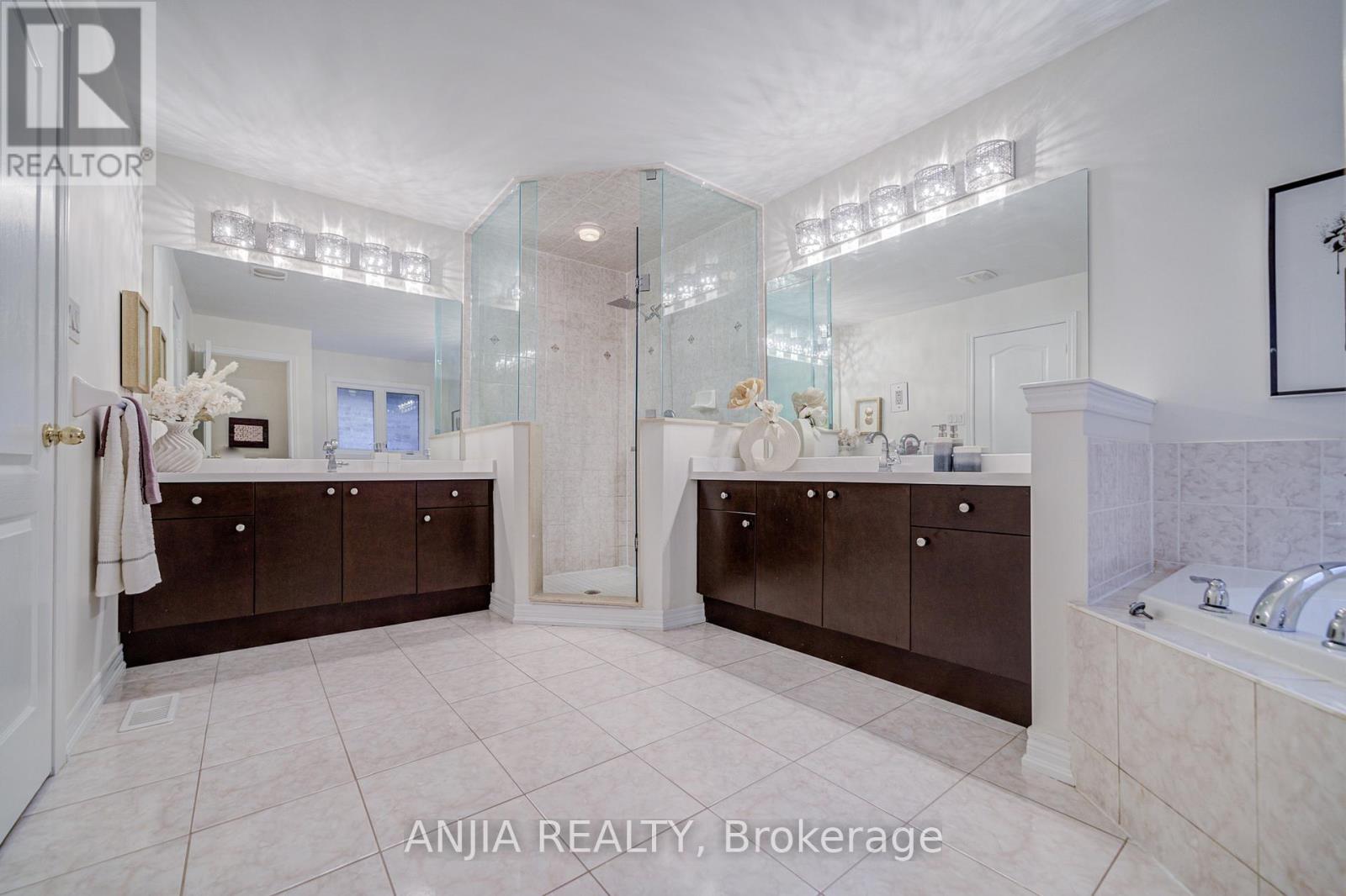 74 Hammersly Boulevard, Markham, Ontario  L6E 0L1 - Photo 23 - N12890820