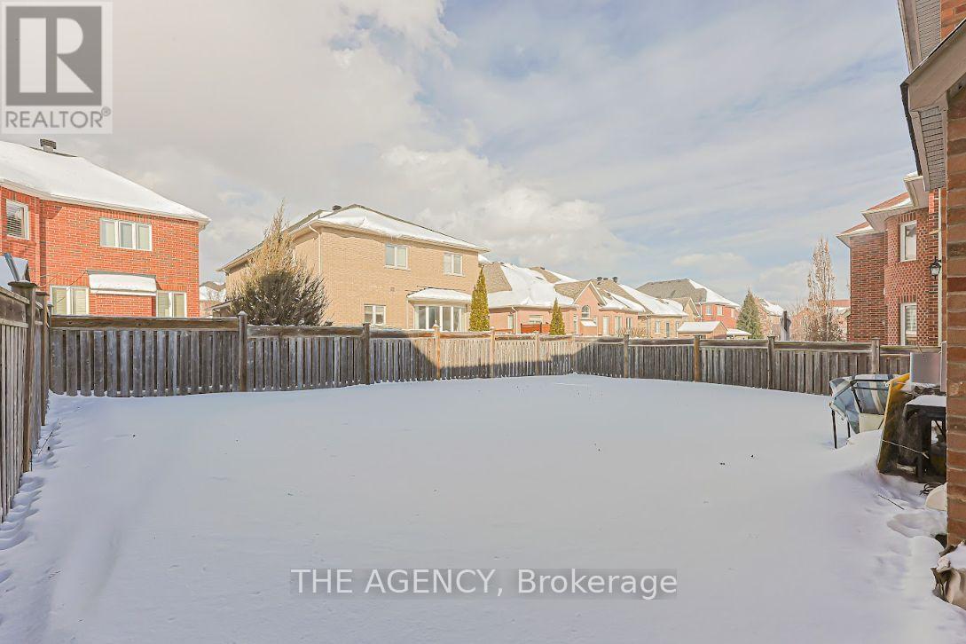 48 Tonner Crescent, Aurora, Ontario  L4G 0G6 - Photo 41 - N12890922