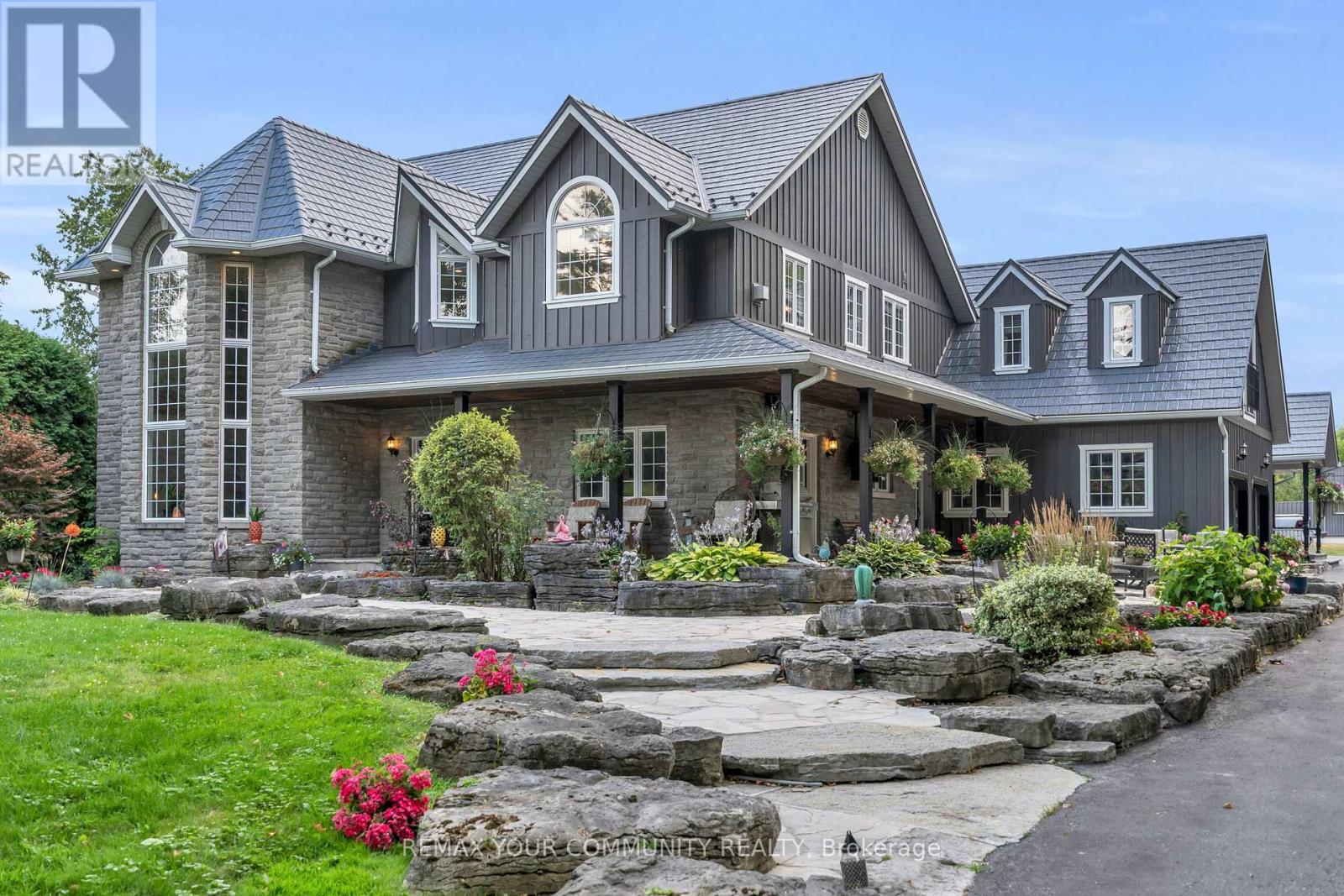 515 Lake Drive E, Georgina, Ontario  L0E 1S0 - Photo 2 - N12890964