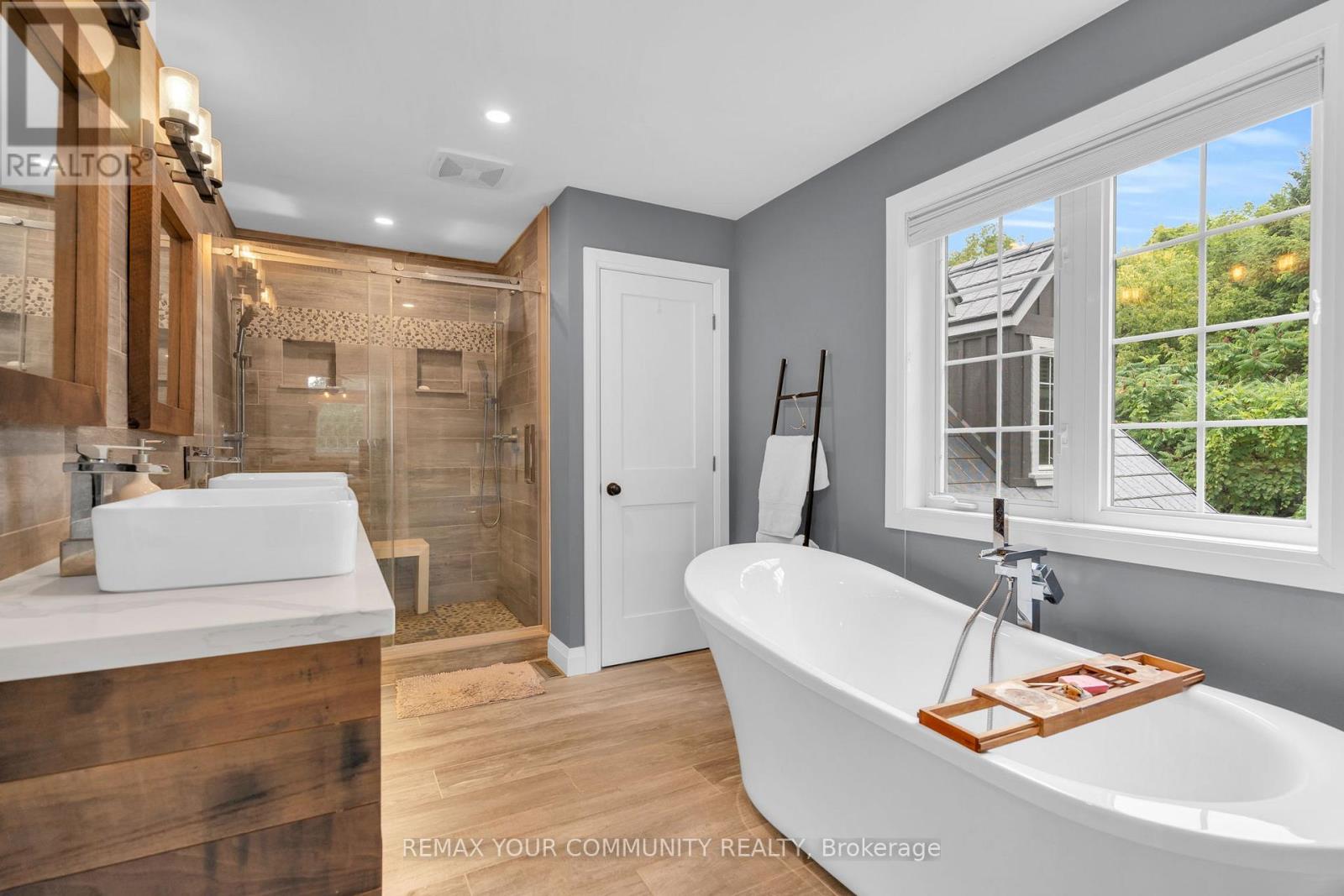 515 Lake Drive E, Georgina, Ontario  L0E 1S0 - Photo 31 - N12890964