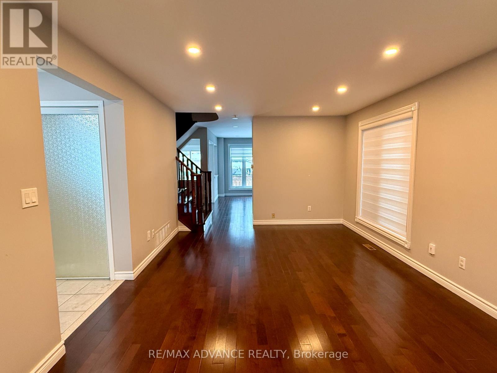 69 Aries Crescent, Markham, Ontario  L6C 2B7 - Photo 6 - N12891068