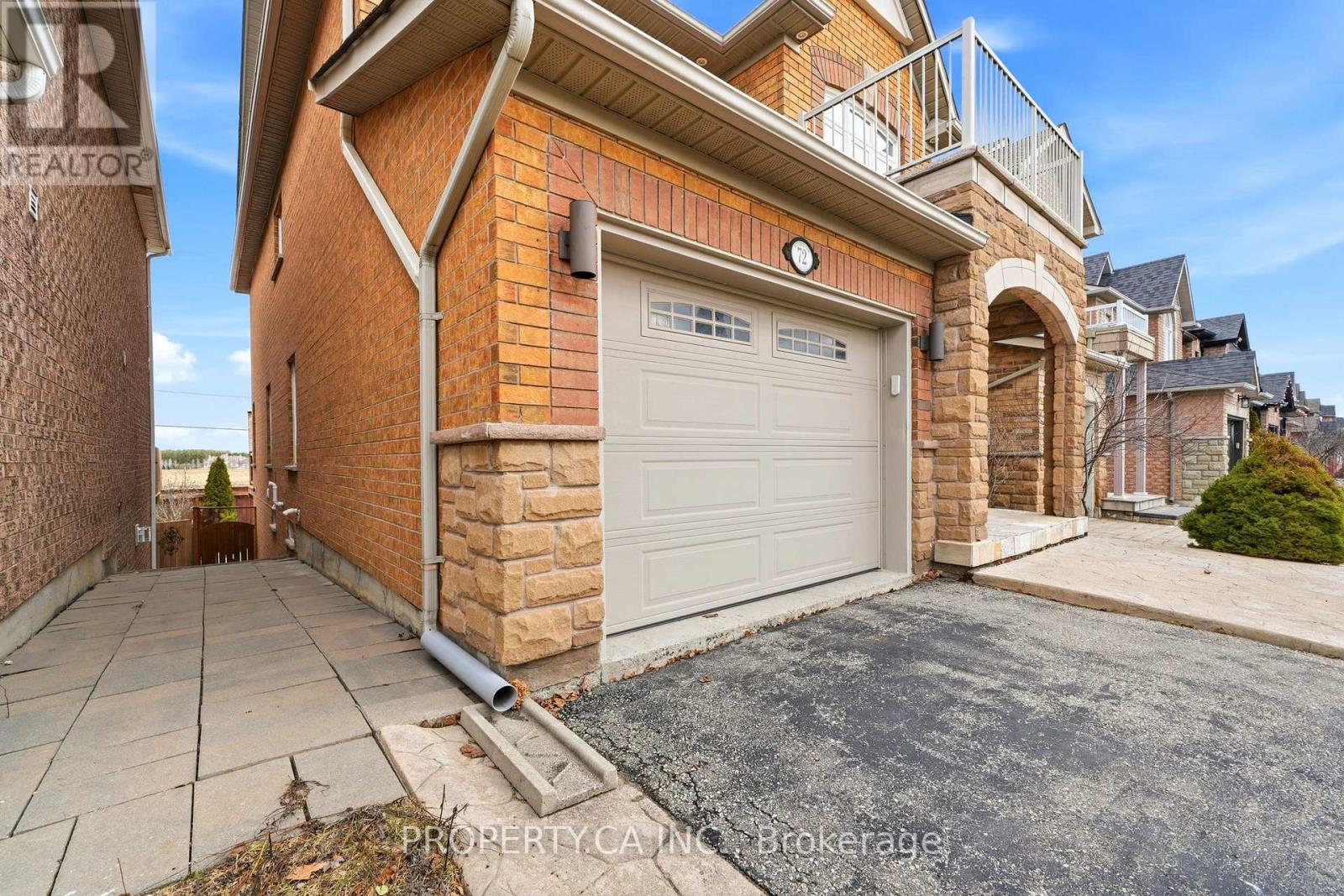 72 Beaverbrook Crescent, Vaughan, Ontario  L6A 3T3 - Photo 3 - N12891074
