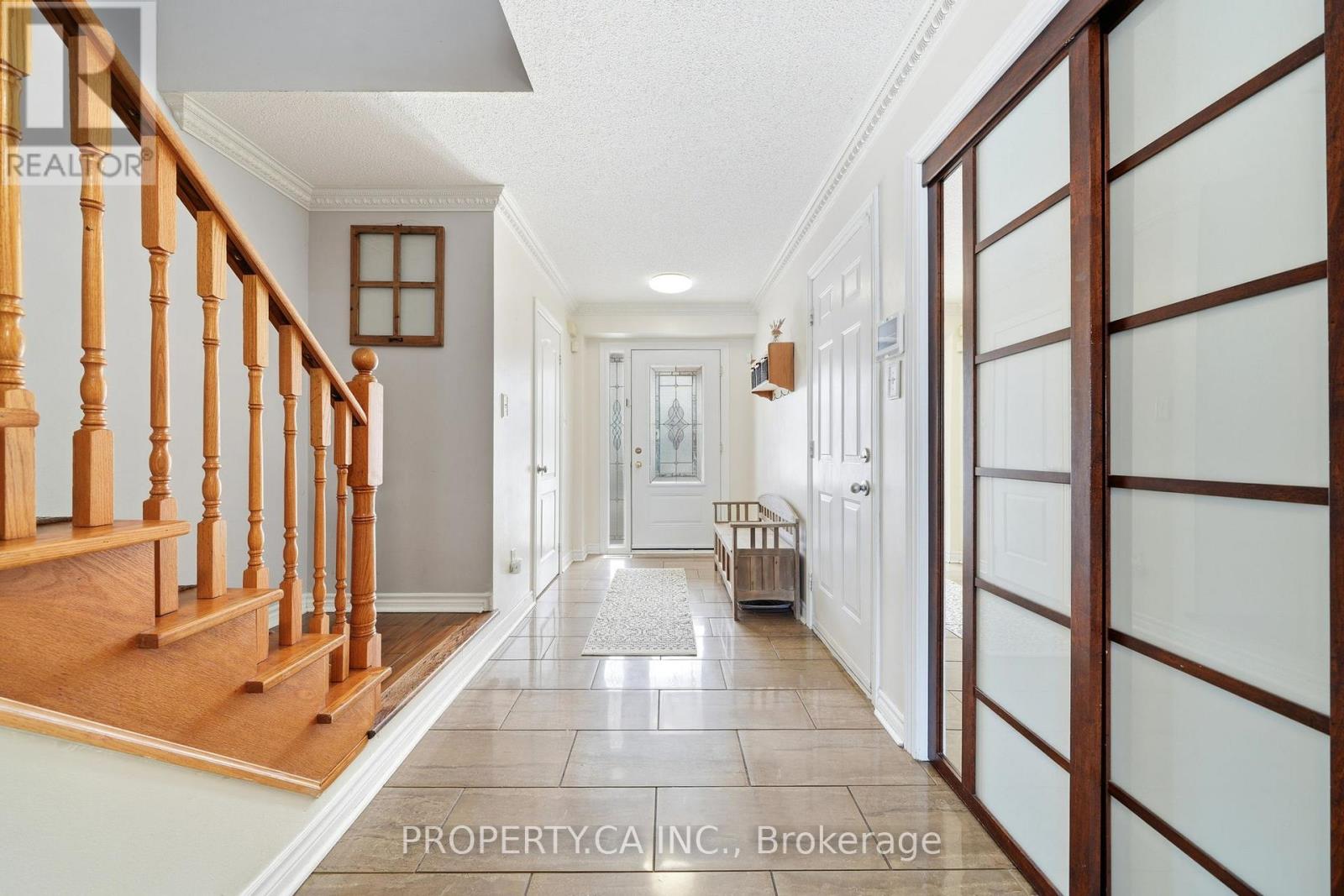 72 Beaverbrook Crescent, Vaughan, Ontario  L6A 3T3 - Photo 5 - N12891074