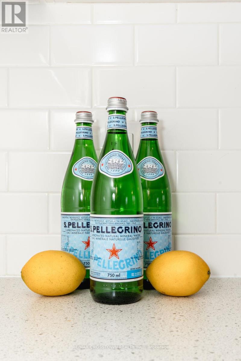 8 Brownley Lane, Essa (Angus), Ontario  L0M 1B0 - Photo 11 - N12891080