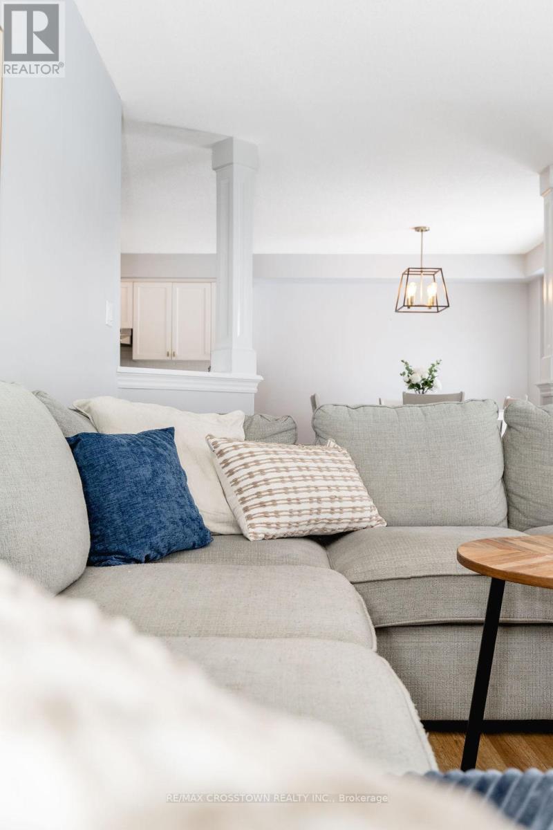 8 Brownley Lane, Essa (Angus), Ontario  L0M 1B0 - Photo 17 - N12891080