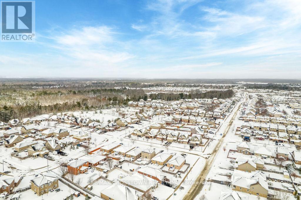 8 Brownley Lane, Essa (Angus), Ontario  L0M 1B0 - Photo 45 - N12891080