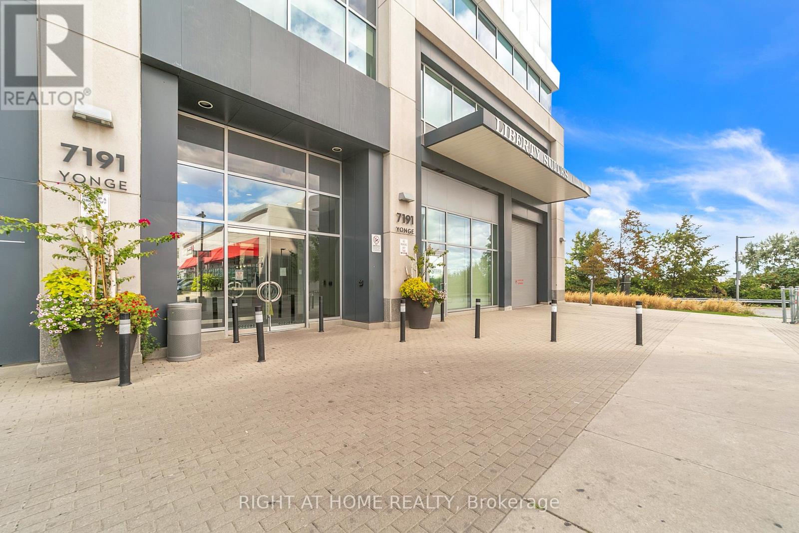 115/116 - 7191 Yonge Street, Markham (Grandview), Ontario  L3T 0C4 - Photo 14 - N12891094