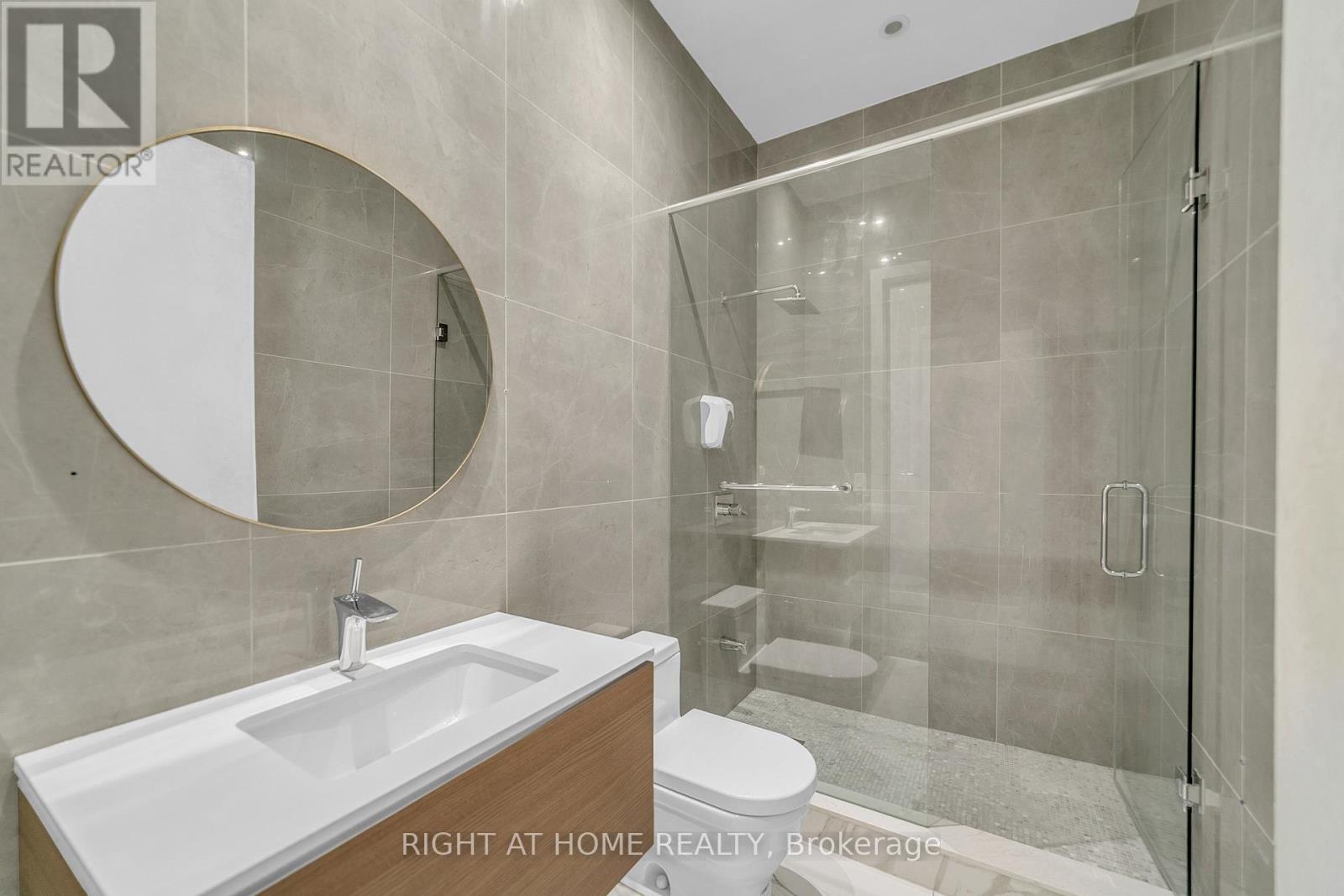 115/116 - 7191 Yonge Street, Markham (Grandview), Ontario  L3T 0C4 - Photo 24 - N12891094