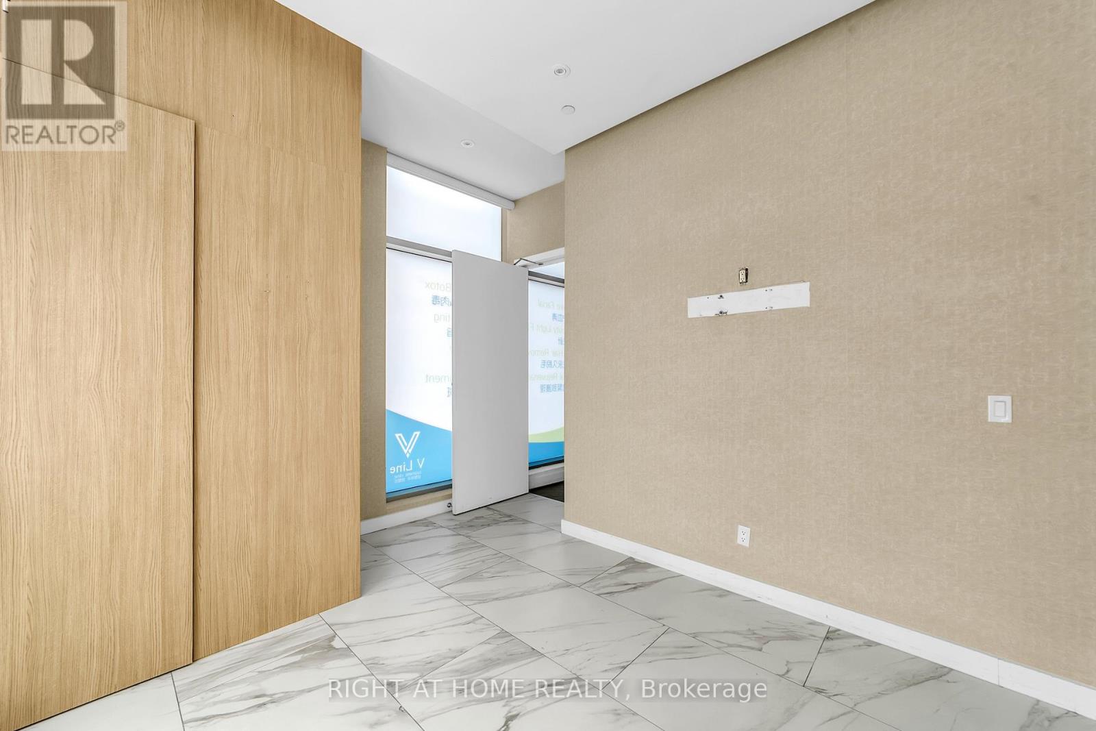 115/116 - 7191 Yonge Street, Markham (Grandview), Ontario  L3T 0C4 - Photo 30 - N12891094