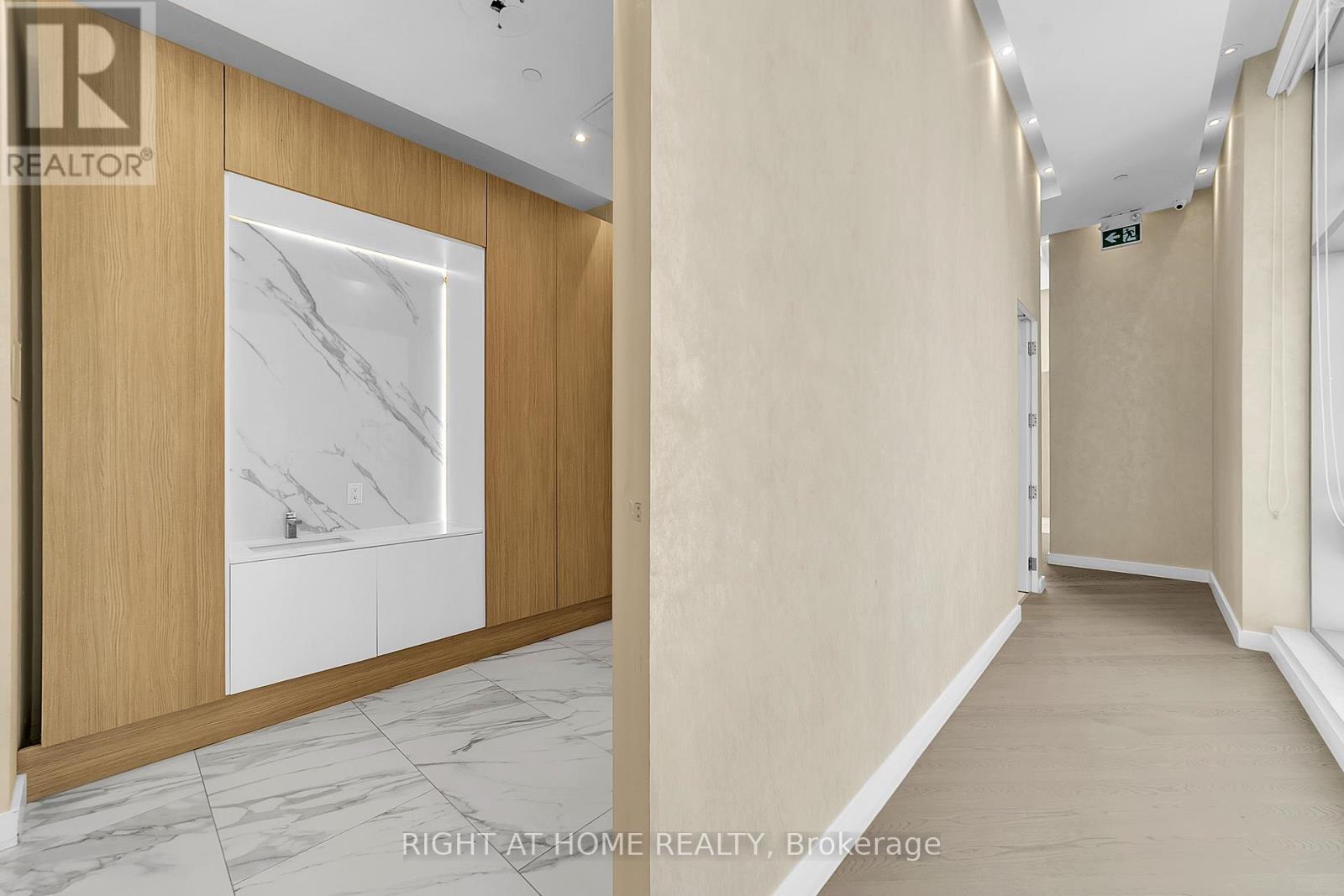 115/116 - 7191 Yonge Street, Markham (Grandview), Ontario  L3T 0C4 - Photo 34 - N12891094