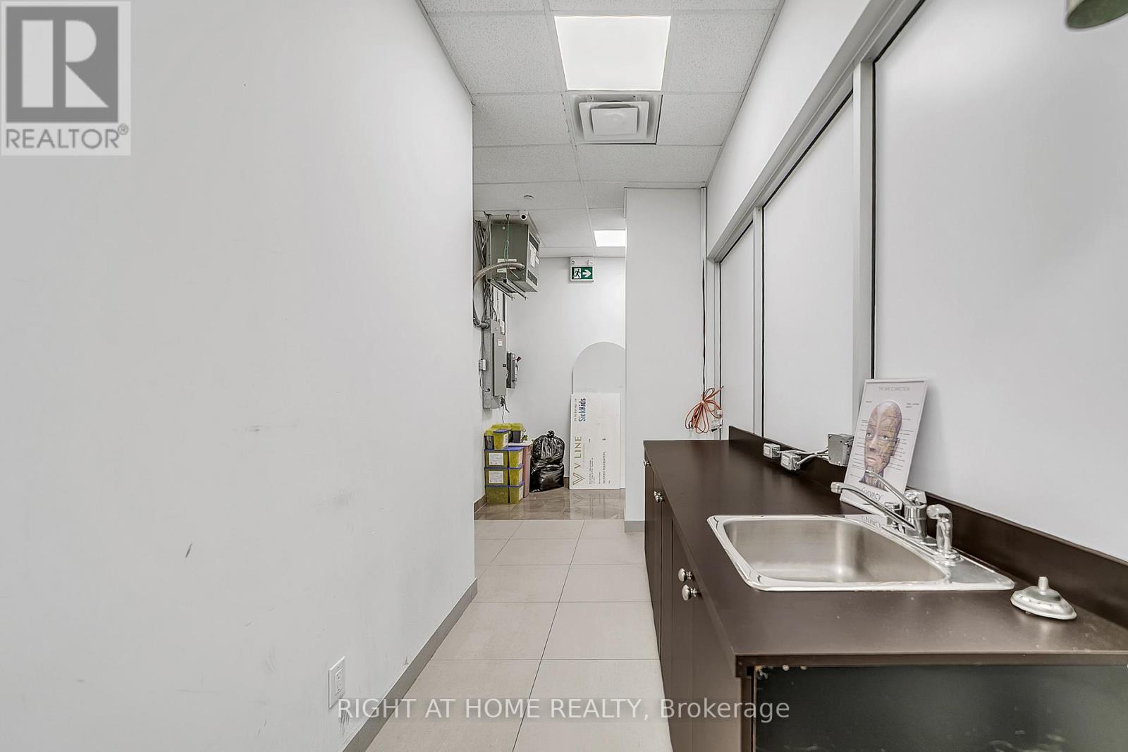 115/116 - 7191 Yonge Street, Markham (Grandview), Ontario  L3T 0C4 - Photo 36 - N12891094