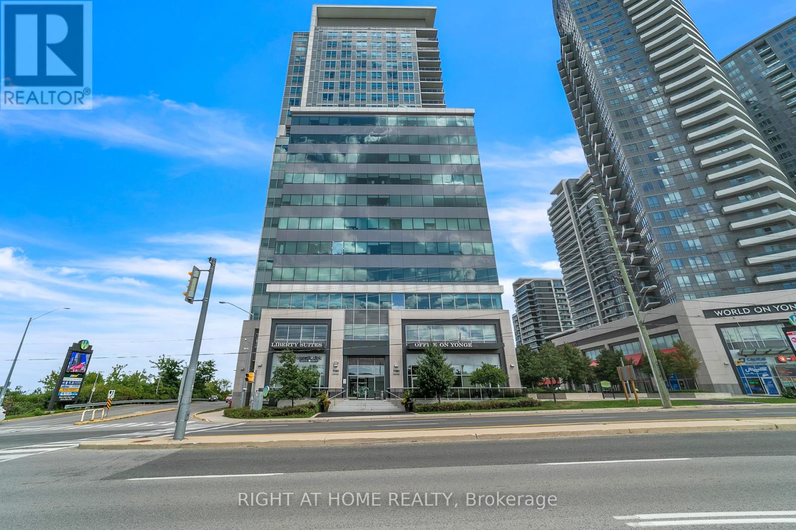 115/116 - 7191 Yonge Street, Markham (Grandview), Ontario  L3T 0C4 - Photo 4 - N12891094