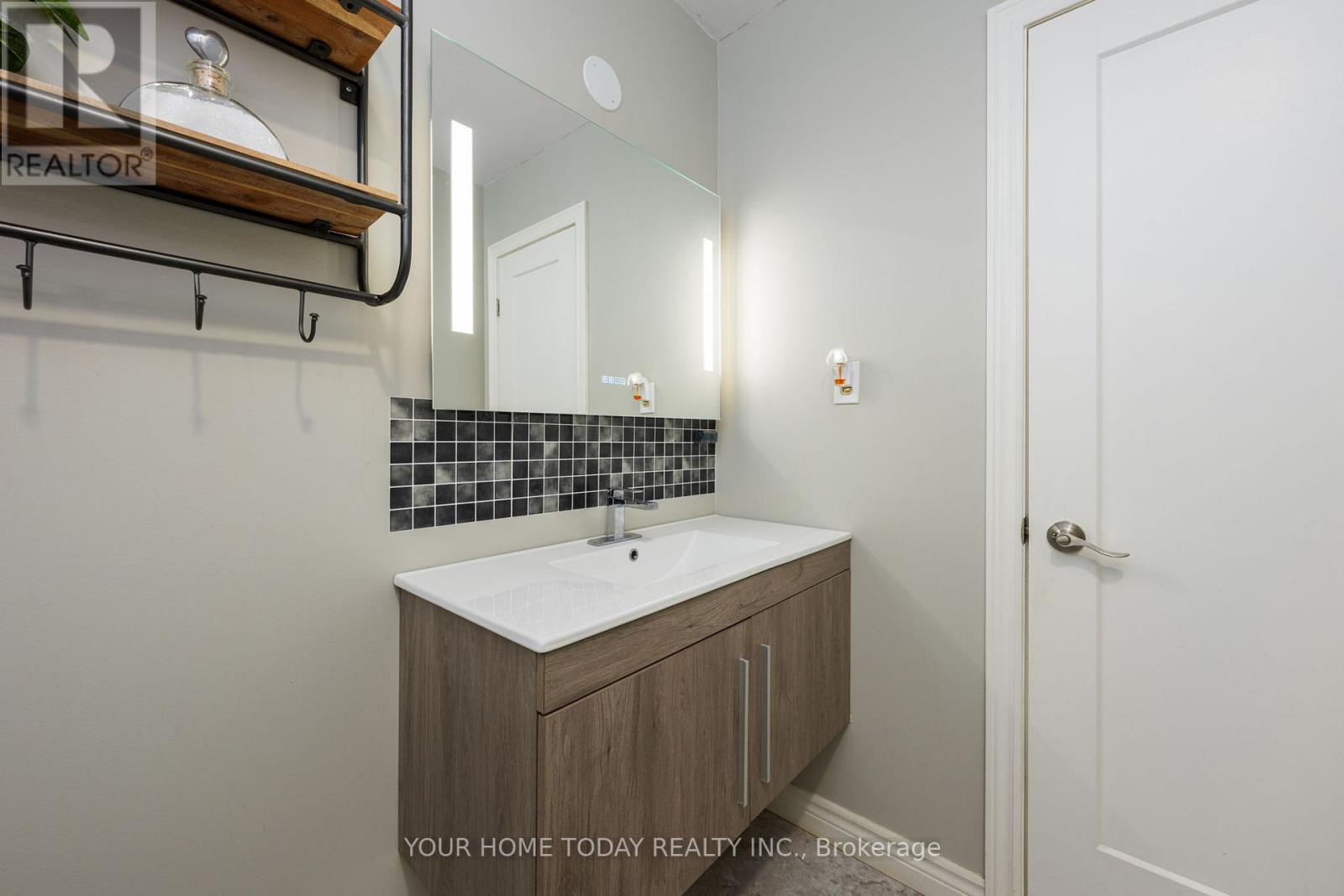 29 - 108 Sinclair Avenue, Halton Hills, Ontario  L7G 1J4 - Photo 22 - W12890800