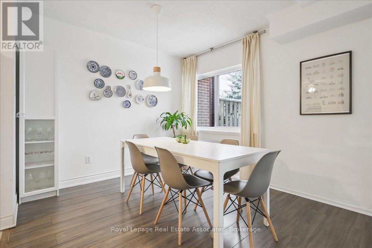 17 - 1230 Gripsholm Road, Mississauga (Applewood), Ontario  L4Y 2G9 - Photo 12 - W12890806