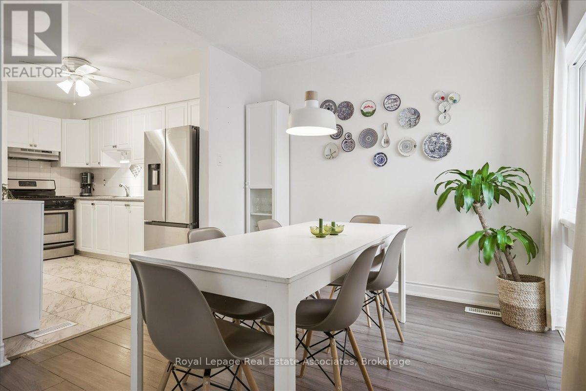 17 - 1230 Gripsholm Road, Mississauga (Applewood), Ontario  L4Y 2G9 - Photo 15 - W12890806