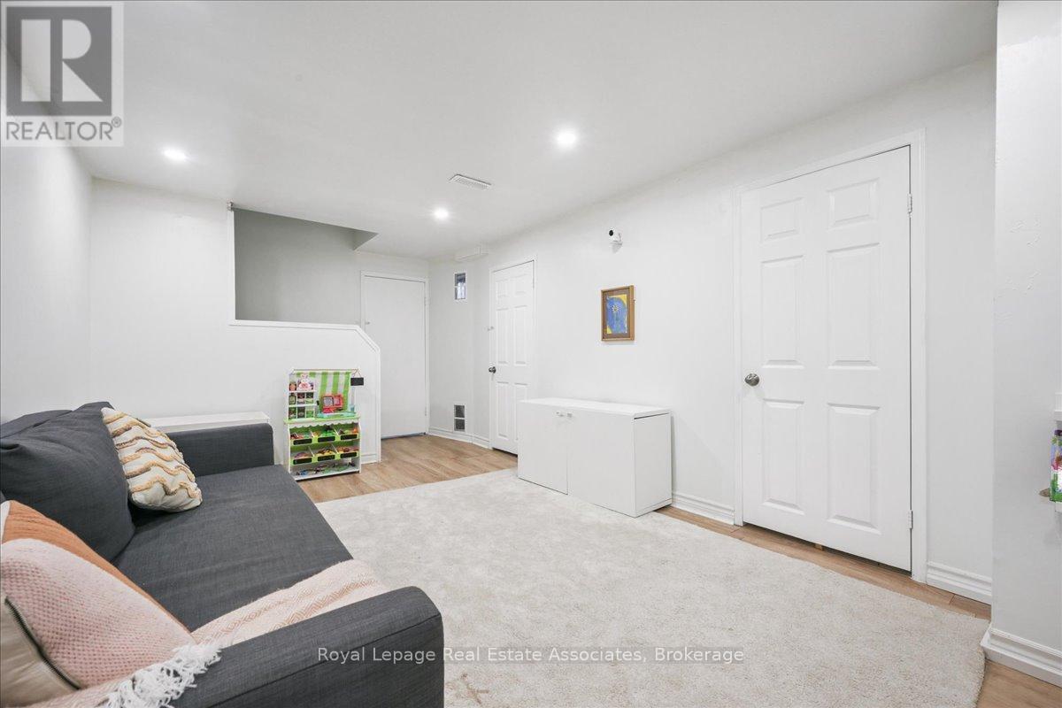 17 - 1230 Gripsholm Road, Mississauga (Applewood), Ontario  L4Y 2G9 - Photo 33 - W12890806