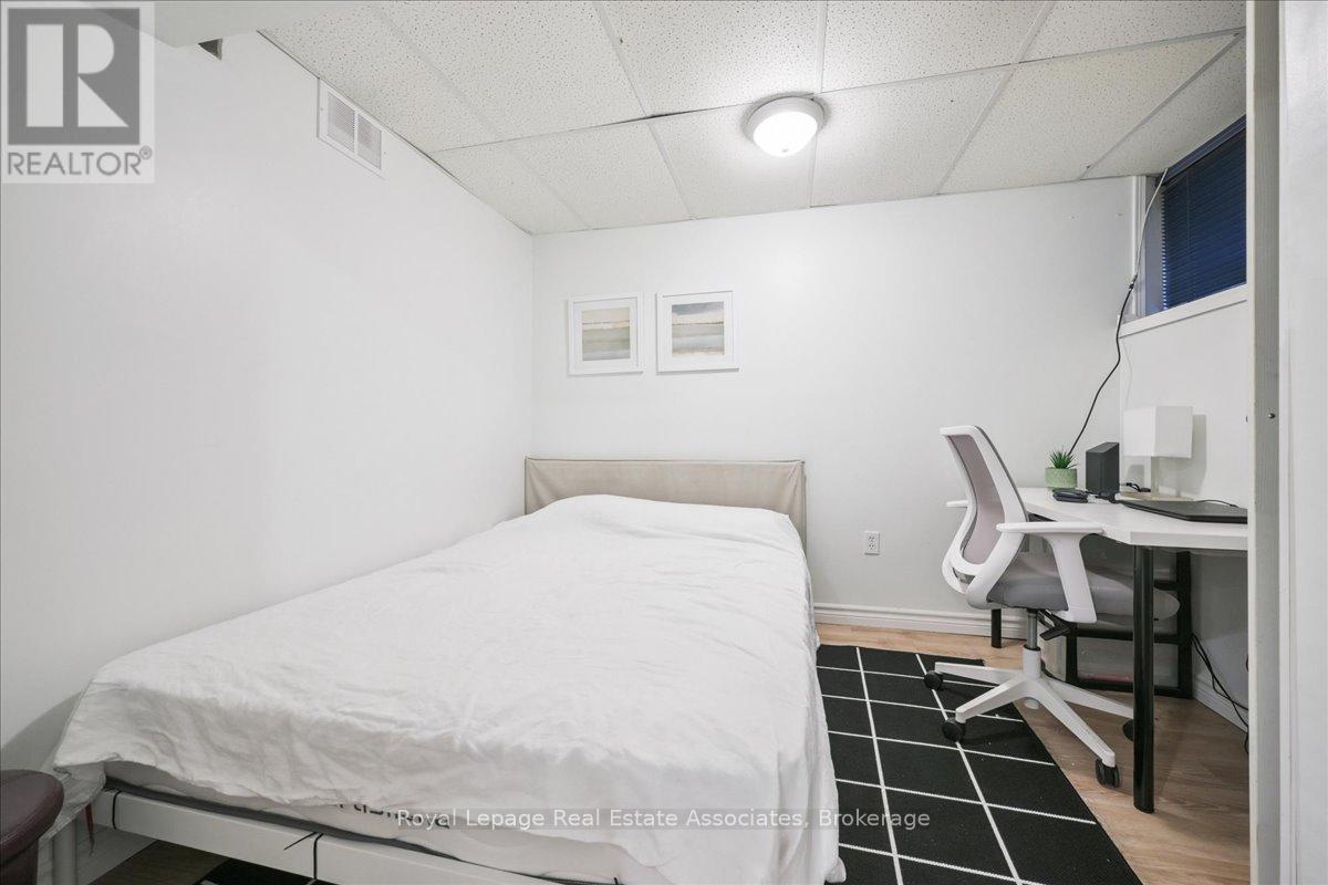 17 - 1230 Gripsholm Road, Mississauga (Applewood), Ontario  L4Y 2G9 - Photo 35 - W12890806