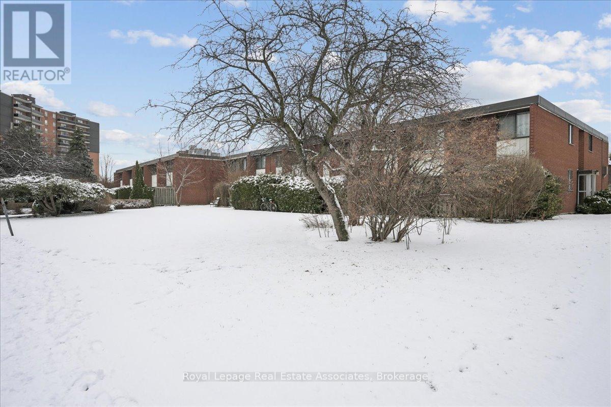 17 - 1230 Gripsholm Road, Mississauga (Applewood), Ontario  L4Y 2G9 - Photo 39 - W12890806