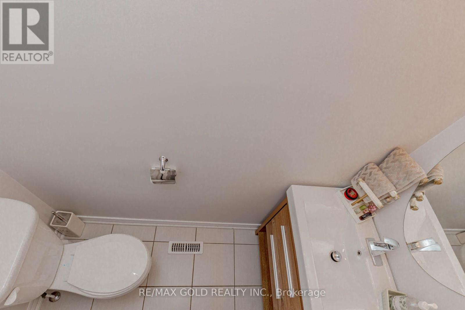39 Chesterwood Crescent, Brampton, Ontario  L6Y 0Z4 - Photo 24 - W12890818