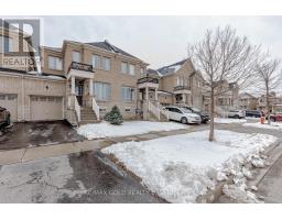 39 CHESTERWOOD CRESCENT, Brampton, Ontario