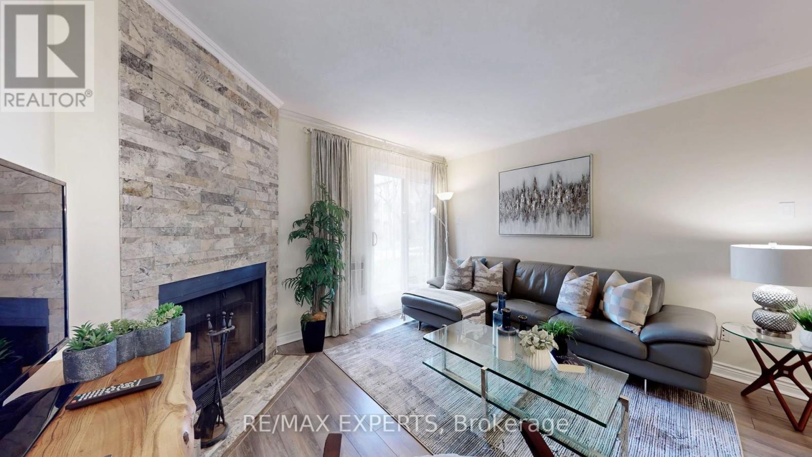 814 - 1508 Pilgrims Way, Oakville, Ontario  L6M 3H1 - Photo 3 - W12890960