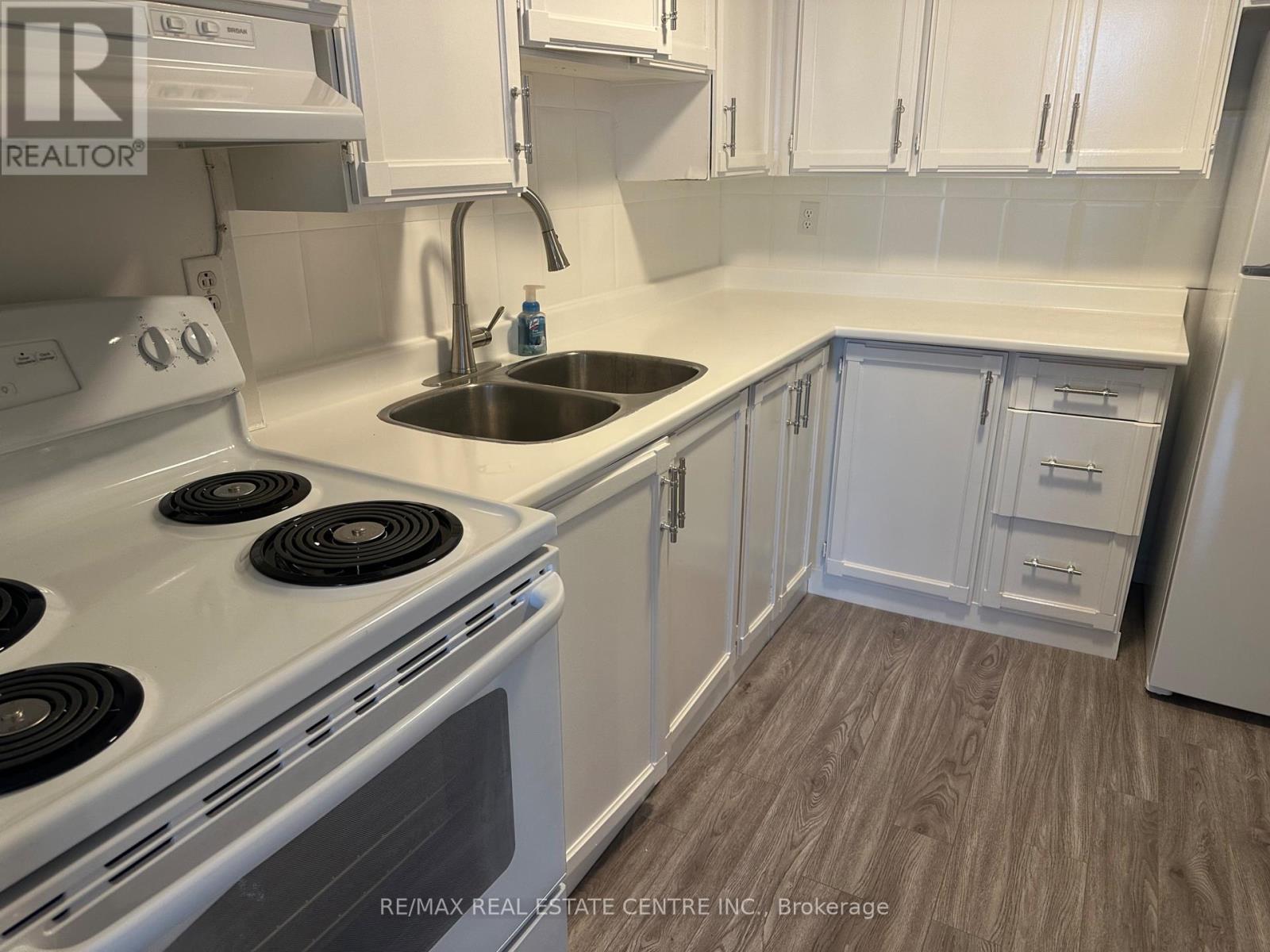 1004 - 2130 Weston Road, Toronto (Weston), Ontario  M9N 3R9 - Photo 11 - W12891010