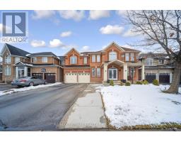 104 WHITWELL DRIVE, Brampton, Ontario