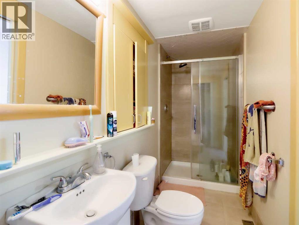 228 17th Street, Canmore, Alberta  T1W 1Y8 - Photo 13 - A2257143