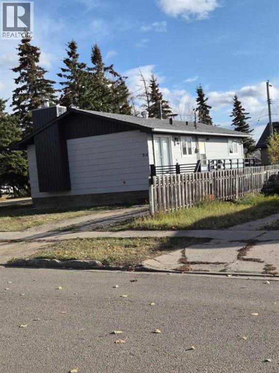 214 7 Street, Beaverlodge, Alberta