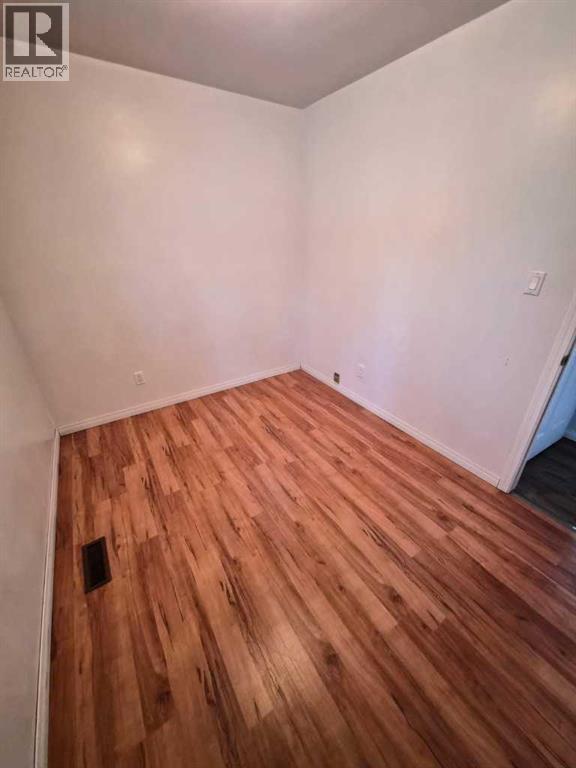 214 7 Street, Beaverlodge, Alberta T0H 0C0 - Photo 14 - A2265381