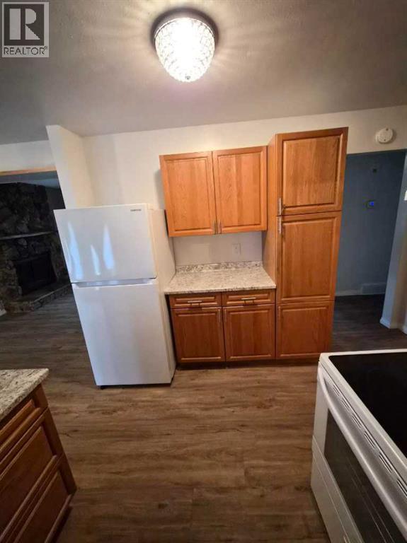 214 7 Street, Beaverlodge, Alberta T0H 0C0 - Photo 5 - A2265381