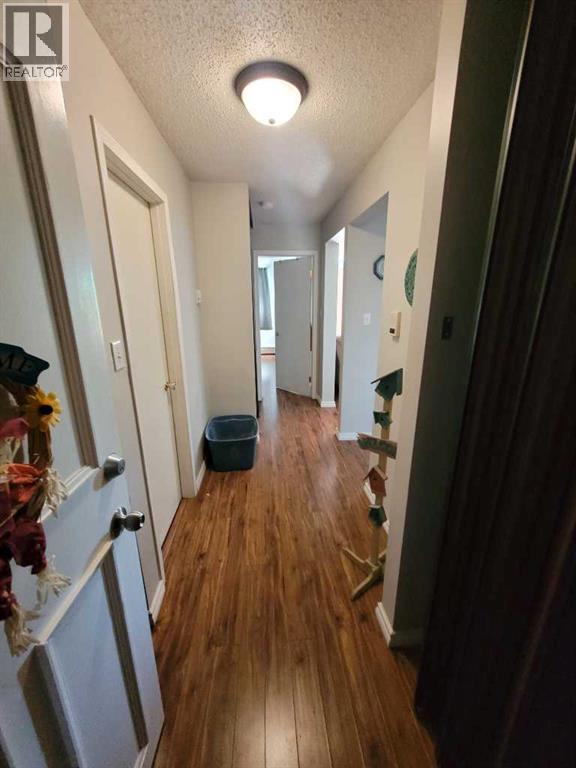 305, 114 Mount Pleasant Drive, Camrose, Alberta  T4V 2M7 - Photo 8 - A2259055