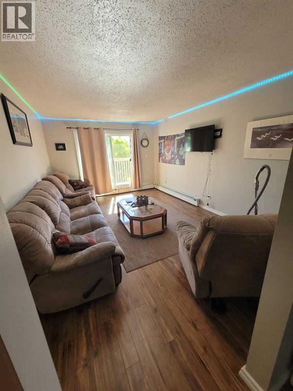 305, 114 Mount Pleasant Drive, Camrose, Alberta  T4V 2M7 - Photo 5 - A2259055