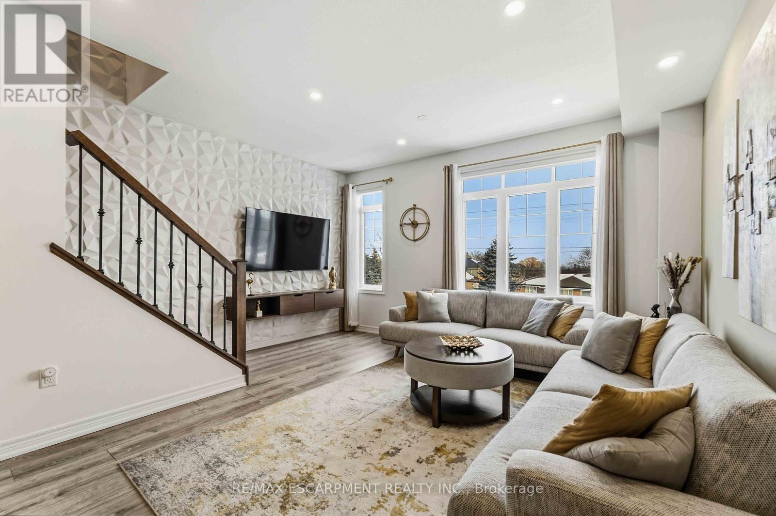 106 - 1890 Rymal Road E, Hamilton, Ontario  L0R 1P0 - Photo 16 - X12890814