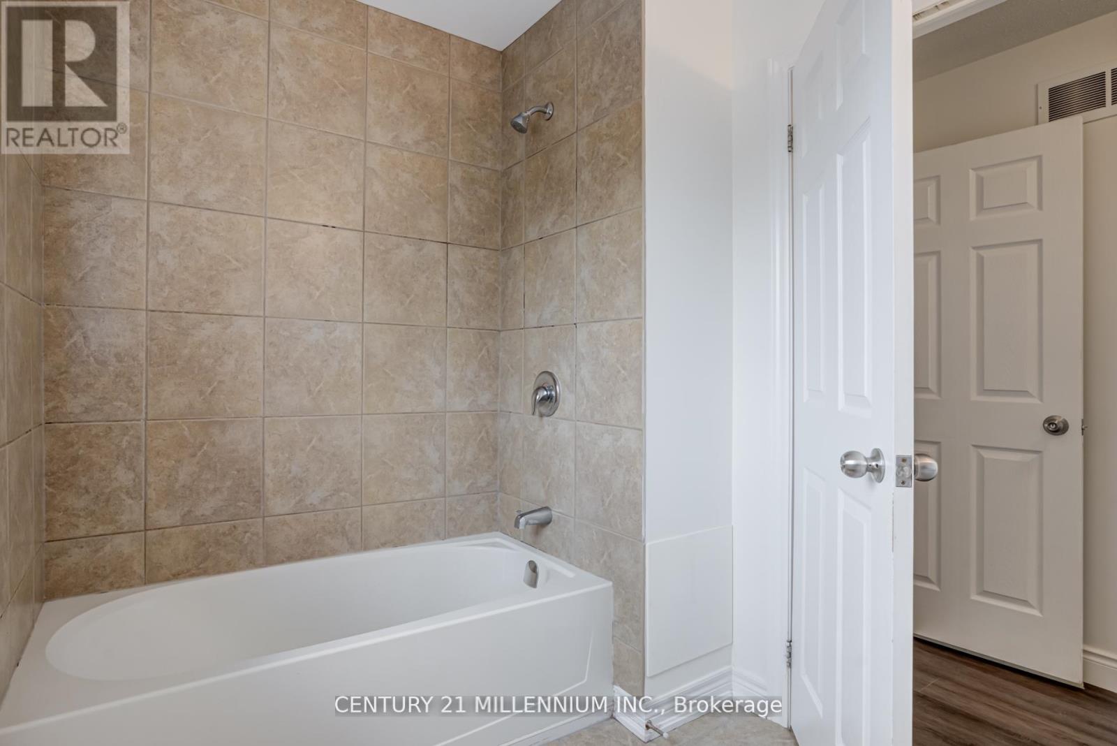 38 Kent Street, St. Catharines (Western Hill), Ontario  L2S 1H2 - Photo 24 - X12890816