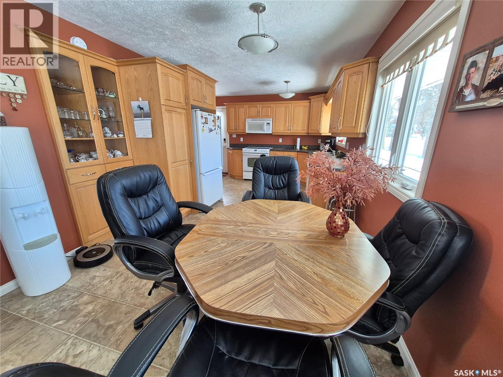 613 Beckwell Avenue, Radville, Saskatchewan  S0C 2G0 - Photo 11 - SK030616