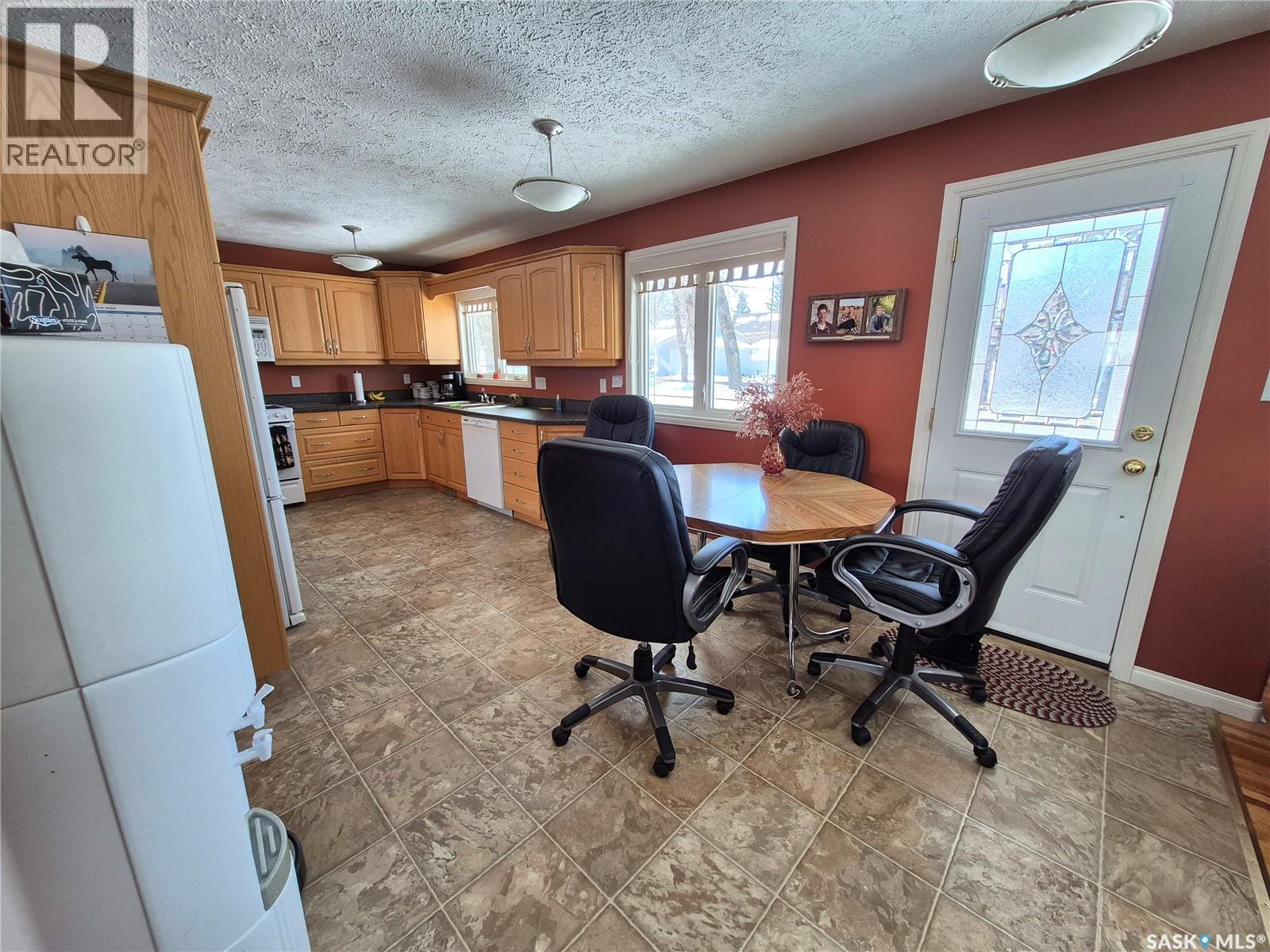 613 Beckwell Avenue, Radville, Saskatchewan  S0C 2G0 - Photo 12 - SK030616