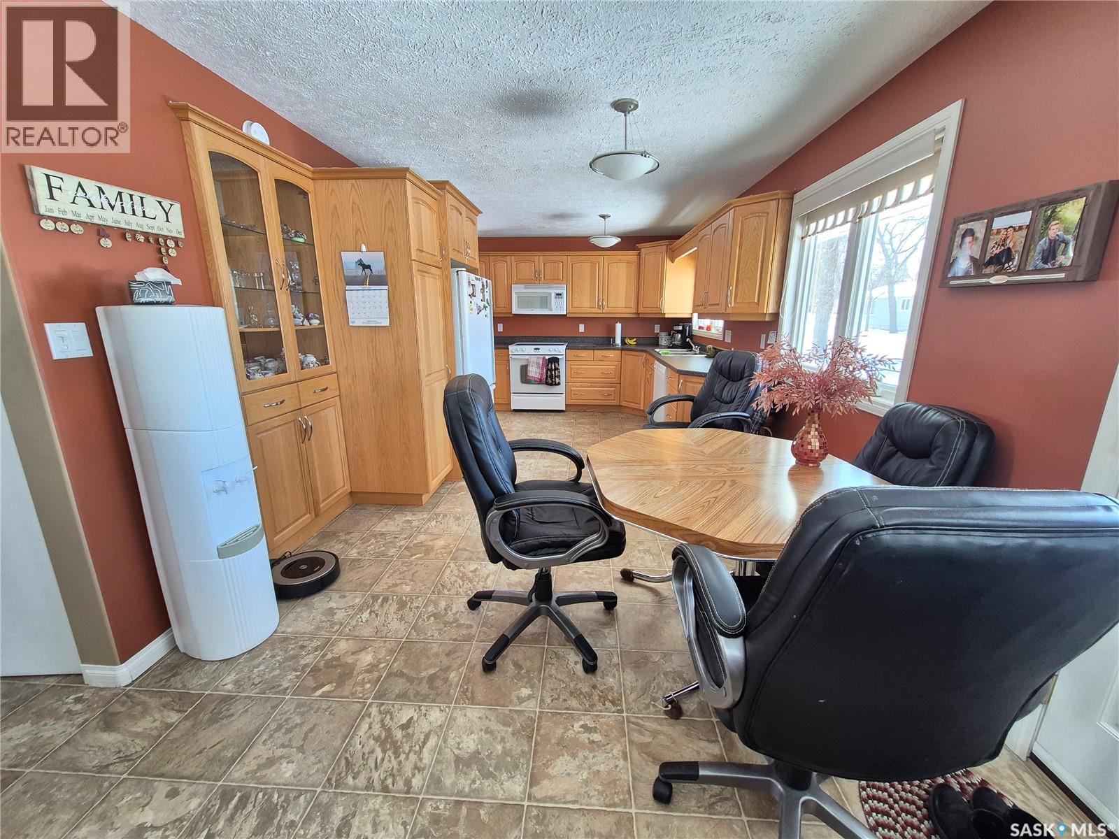 613 Beckwell Avenue, Radville, Saskatchewan  S0C 2G0 - Photo 13 - SK030616